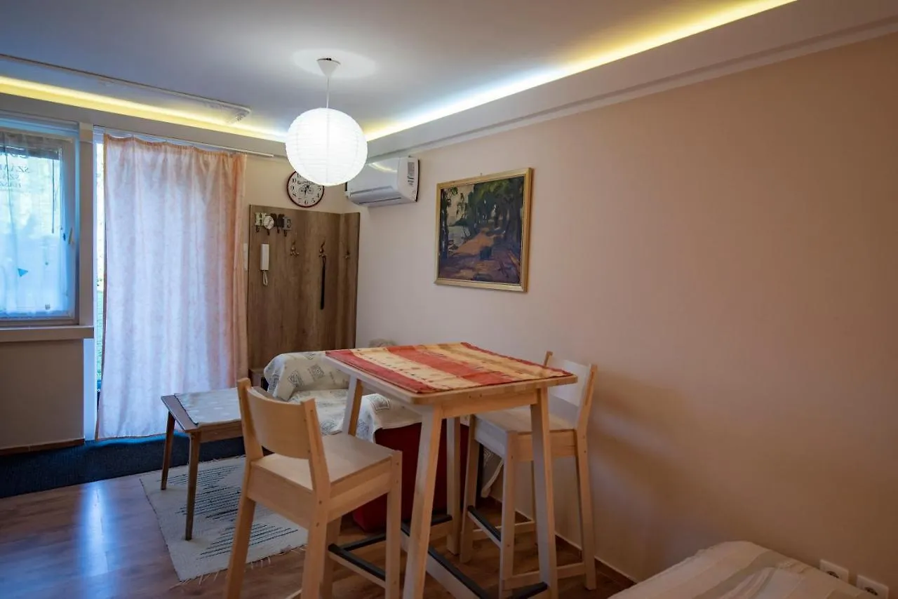 Appartement Francia Apartman Hotel Szeged
